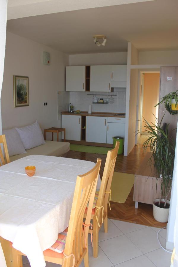 Omis Apartmani Mouse Екстериор снимка