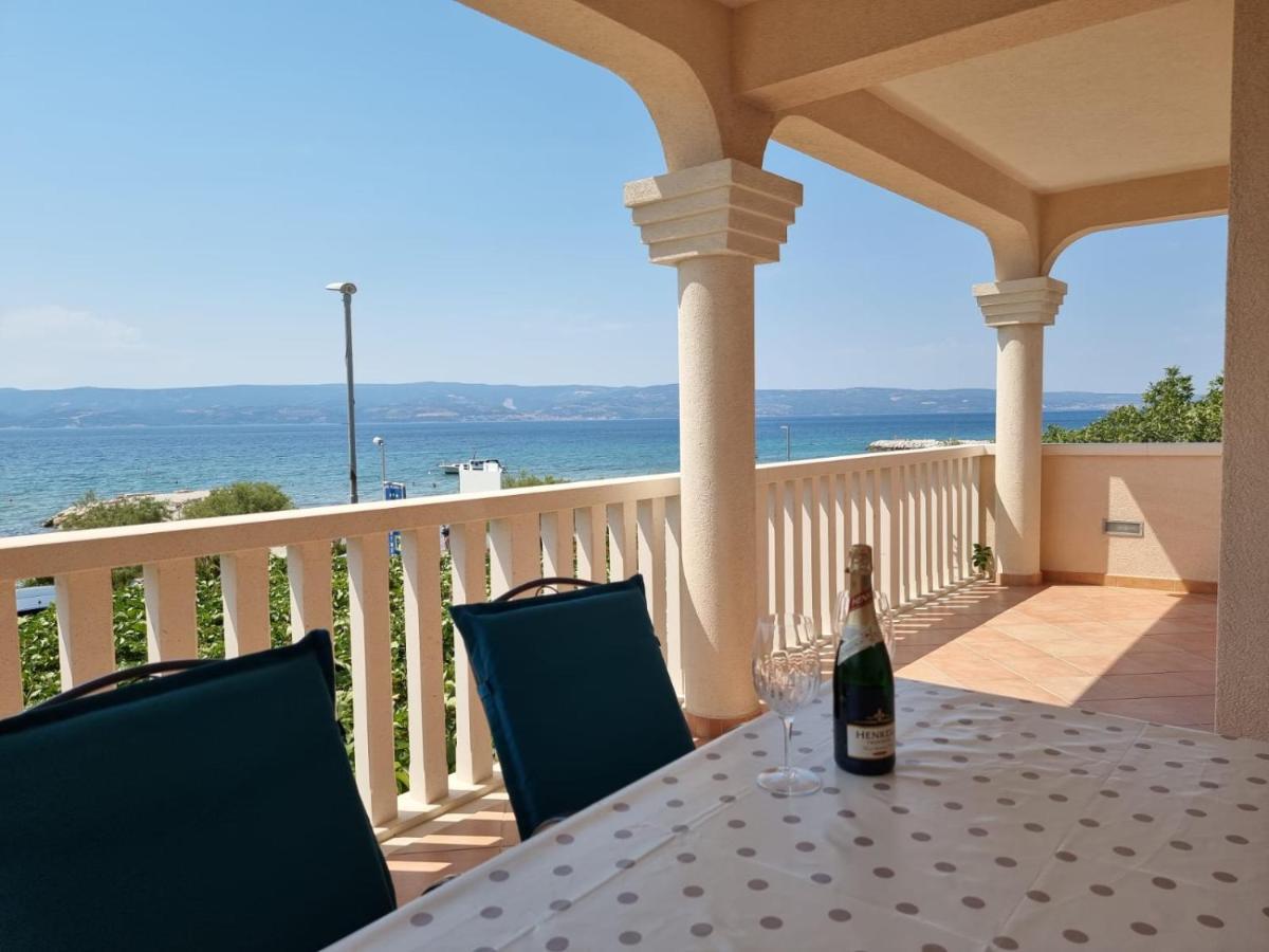 Omis Apartmani Mouse Екстериор снимка